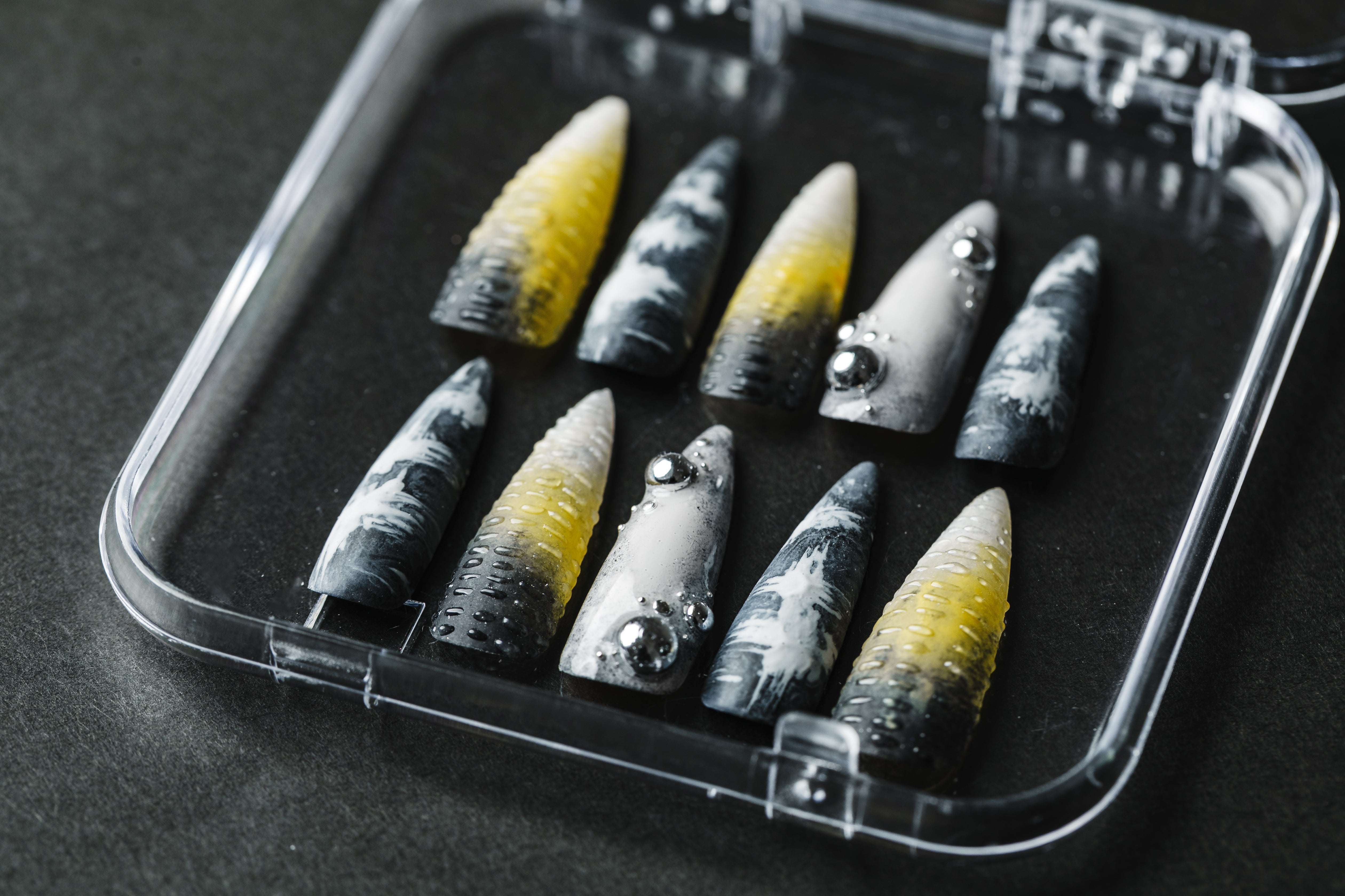 Damaged Y2K Design (Custom Nail Tips)