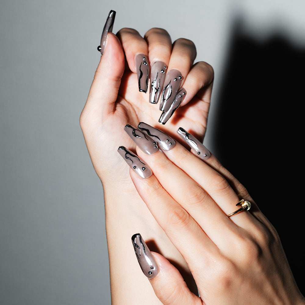 バレリーナ・海外風シルバー(オーダーネイルチップ)