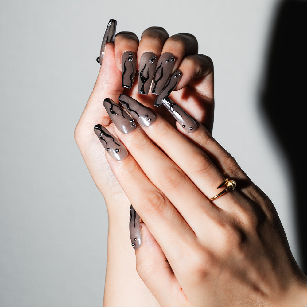 バレリーナ・海外風シルバー(オーダーネイルチップ)