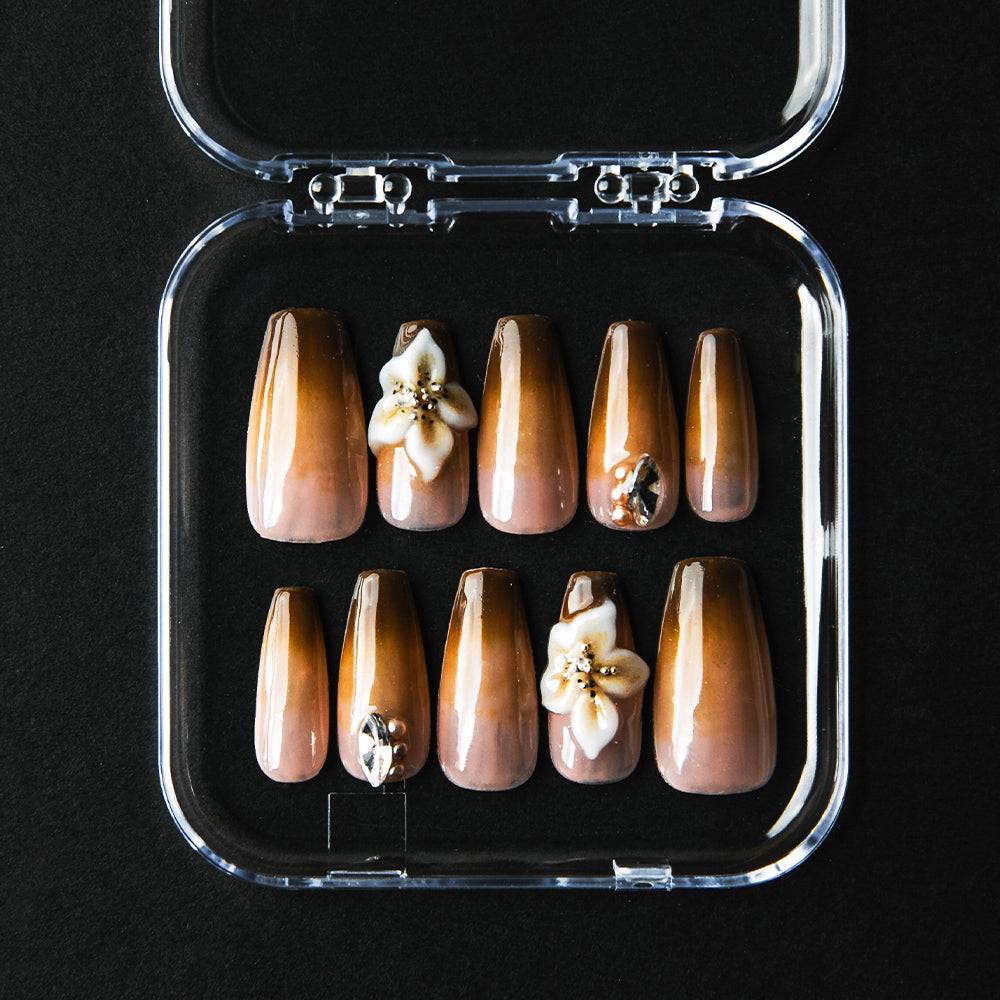 ブラウングラデーション(フラワー3D)(オーダーネイルチップ)