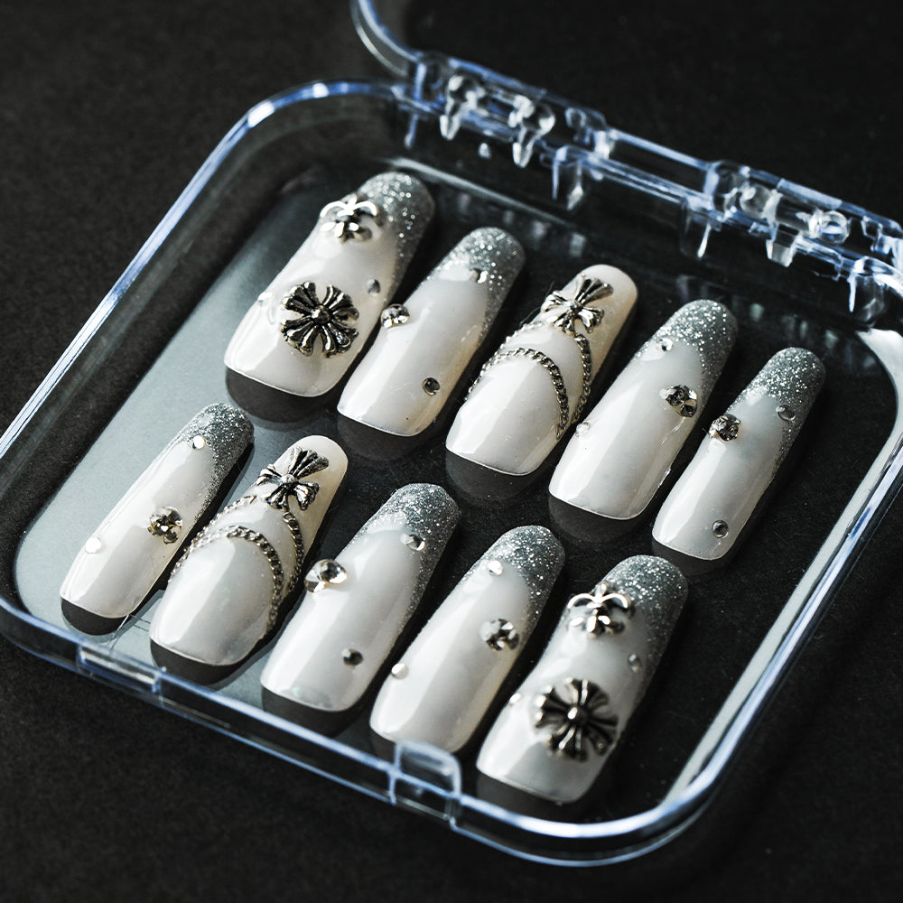 シルバーチェーンクロムフレンチ(オーダーネイルチップ)