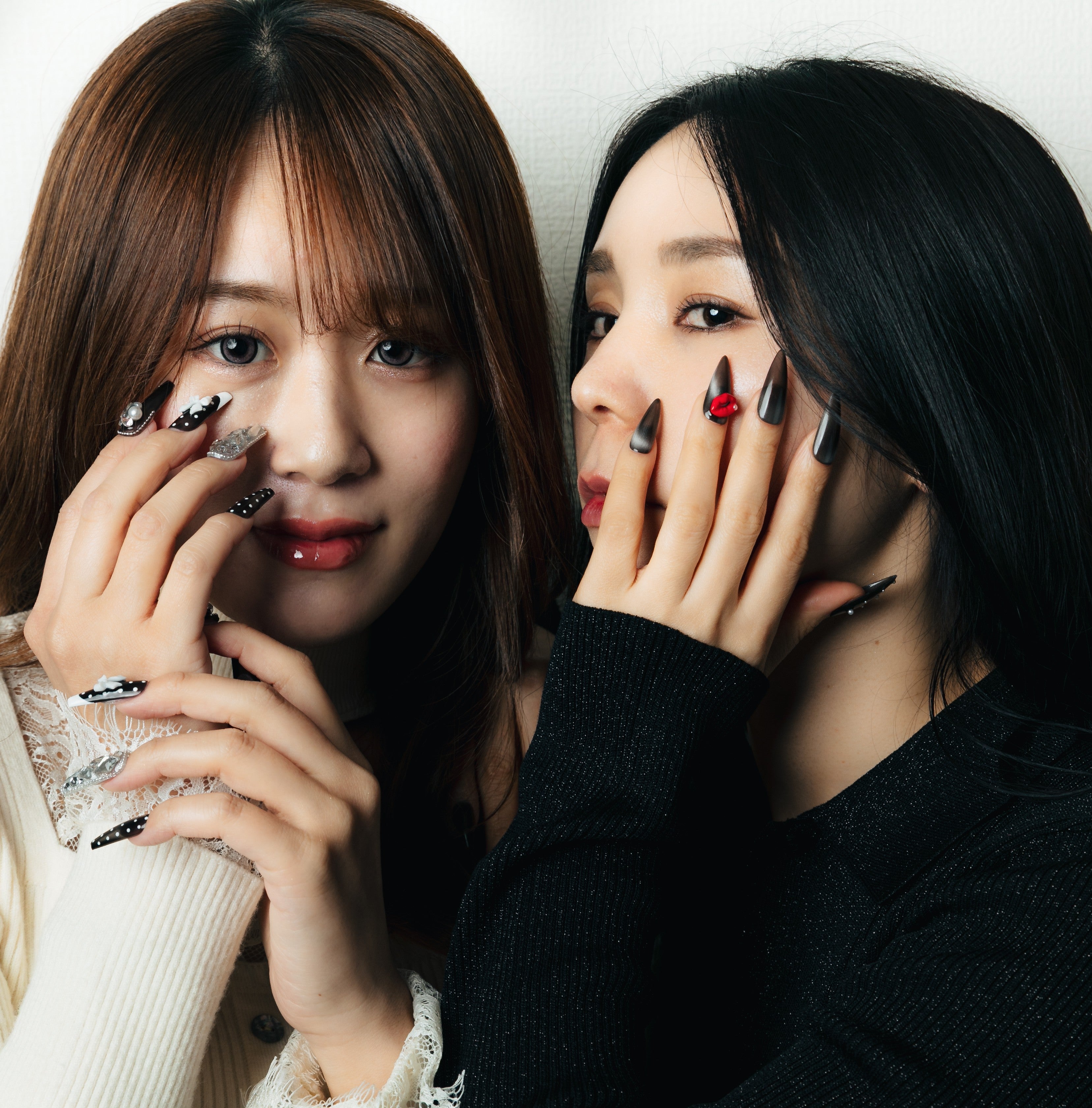 ブラックマグネットデザイン（オーダーネイルチップ）