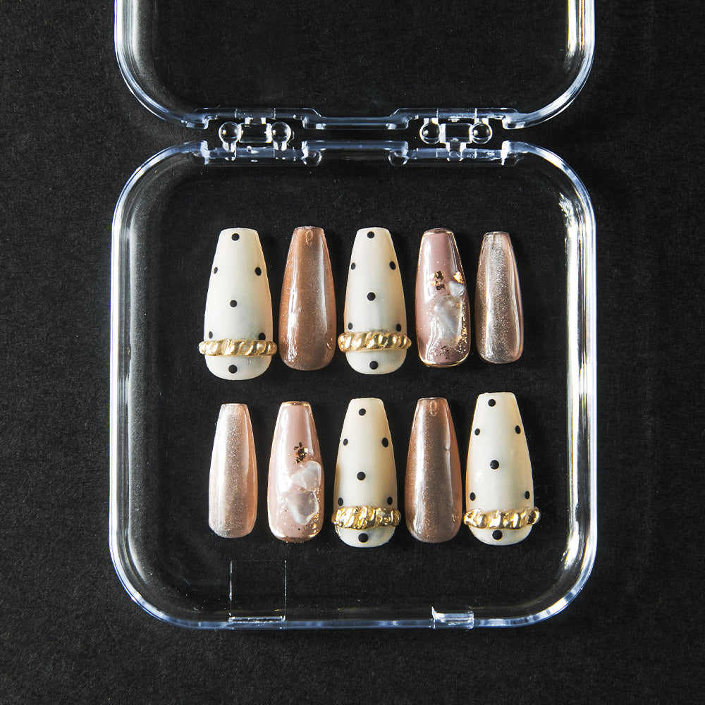 アクセサリーデザイン（オーダーネイルチップ）