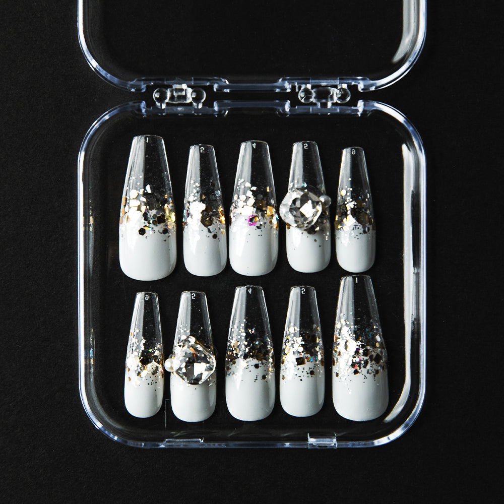 バレリーナ・ホワイトグラデーション　シャンパンラメ（オーダーネイルチップ）