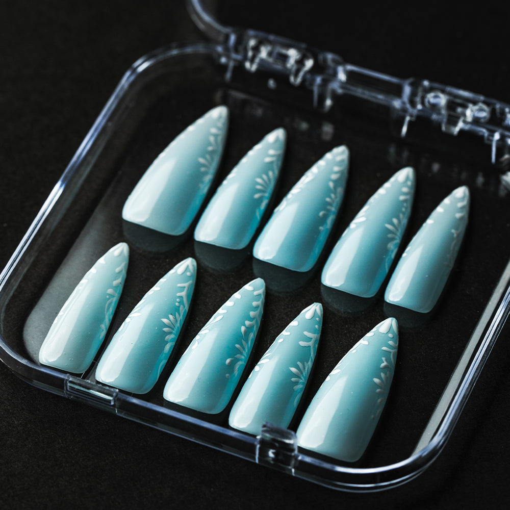 アイスブルー・フローラル（オーダーネイルチップ）